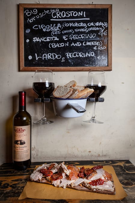 lavagna locale roma cantina dei papi